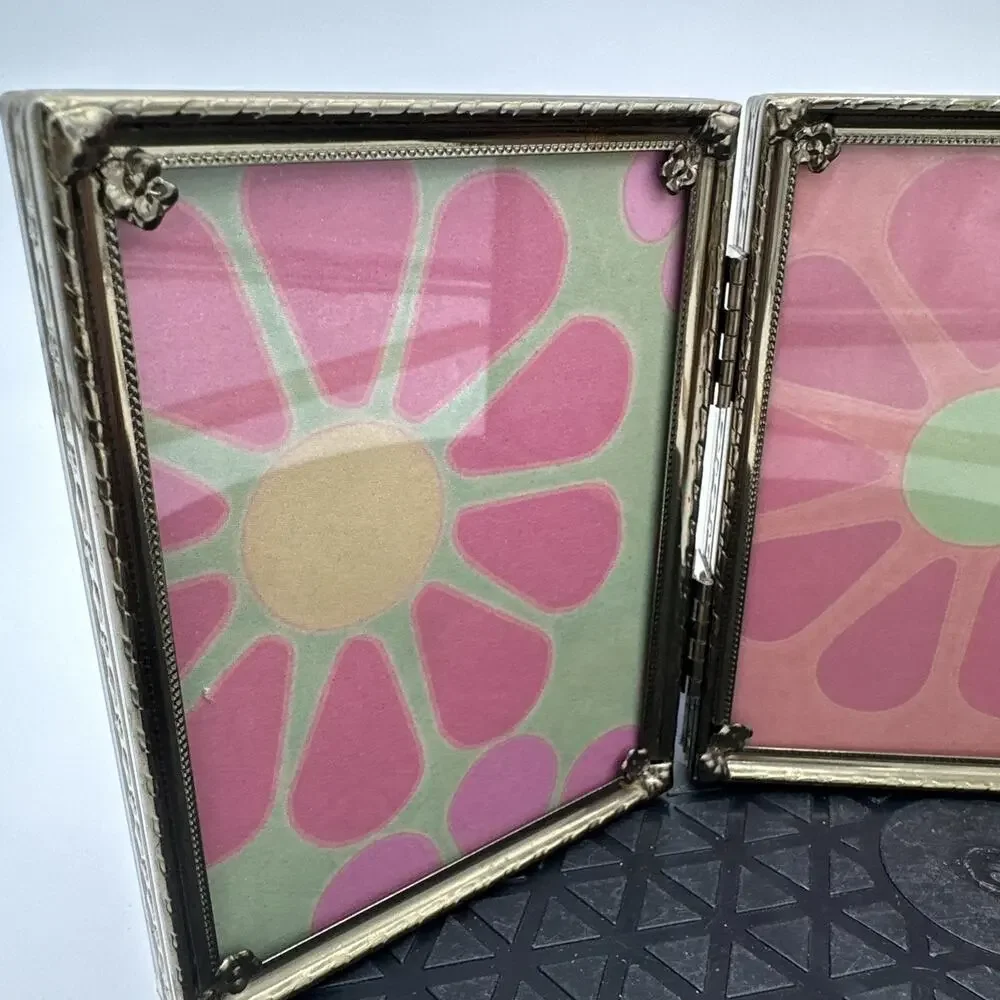 Vintage Tri-Fold 4.5”x3.5” Gold Ornate Design Picture Frame